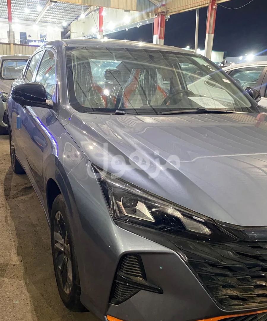 Dongfeng Shine Max Standard E1 model 2026 cash and bank