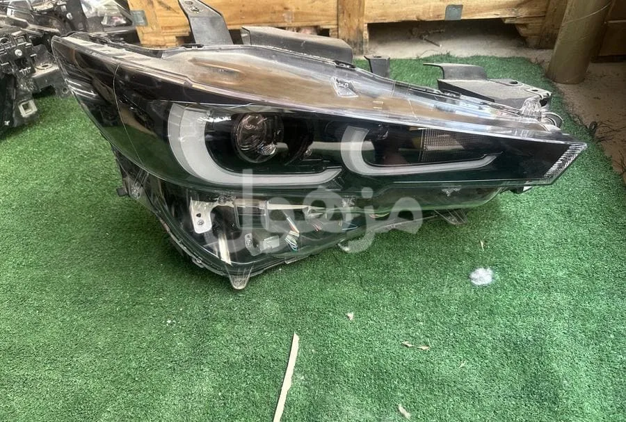شمعه يمين مازدا cx52023 اصلي وكاله