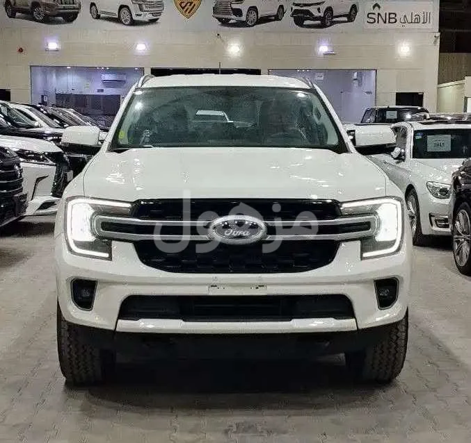 فورد ايفريست ستاندر XLS موديل2025