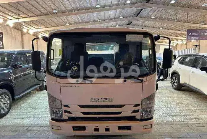 ايسوزو دينا 2025 شاص قصير حمولة 4 طن ديزل - الرياض