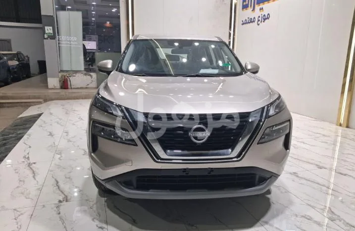 Nissan X-Trail 2025, Standard, 7 Seats, Screen and Camera - Jeddah