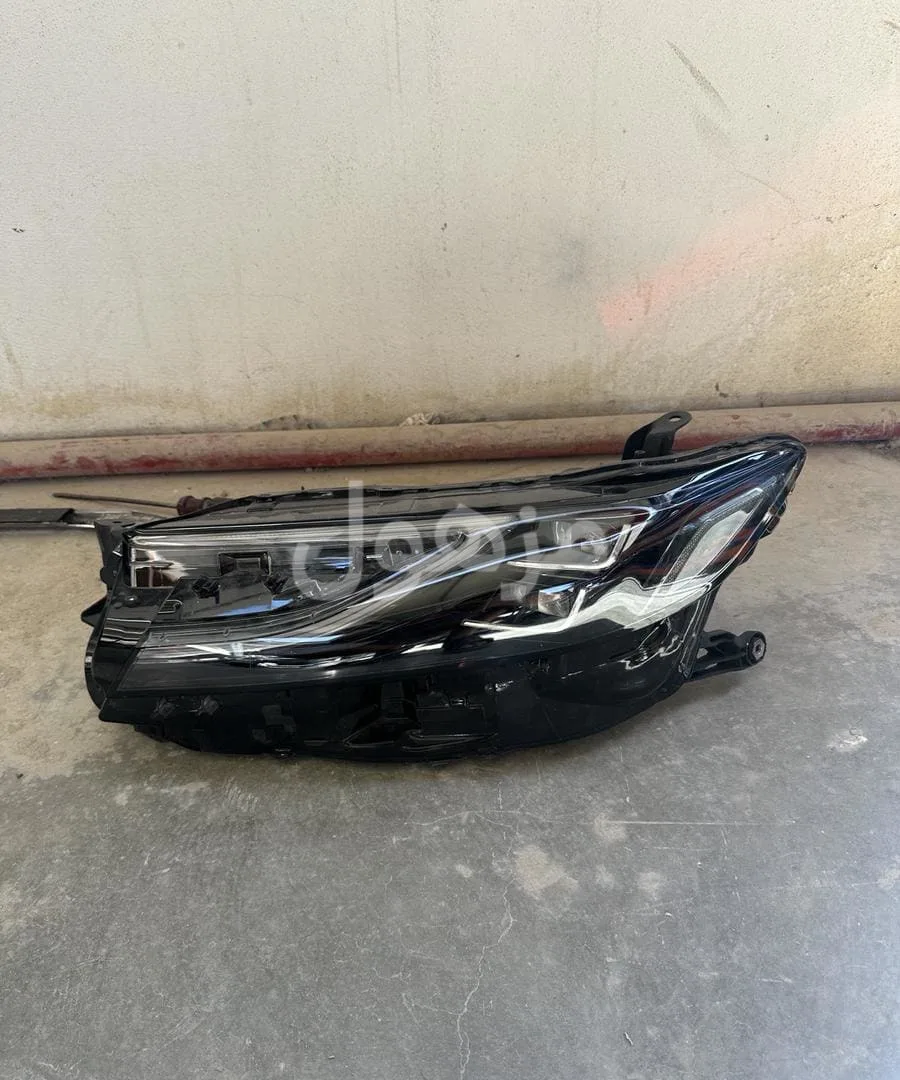 Camry left two-lens headlight 2025