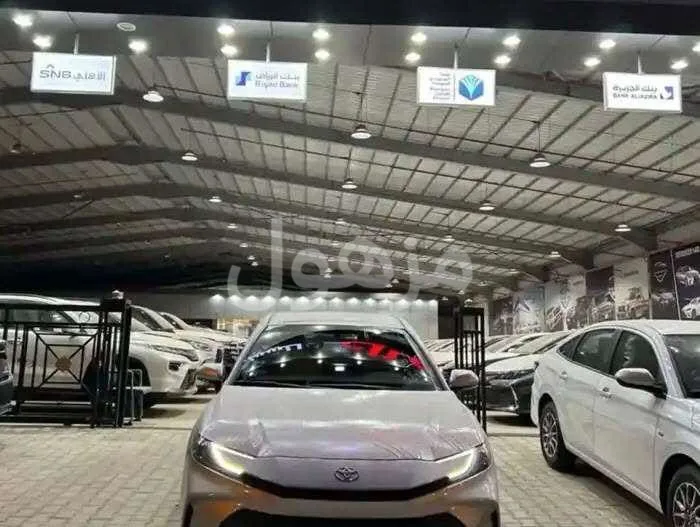Toyota Camry E Hybrid 2026, New, White - Riyadh