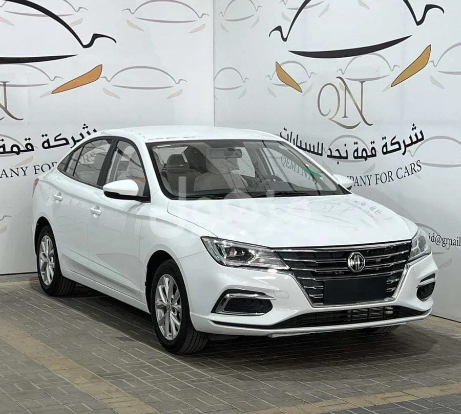 MG 5 standard petrol old shape 2025