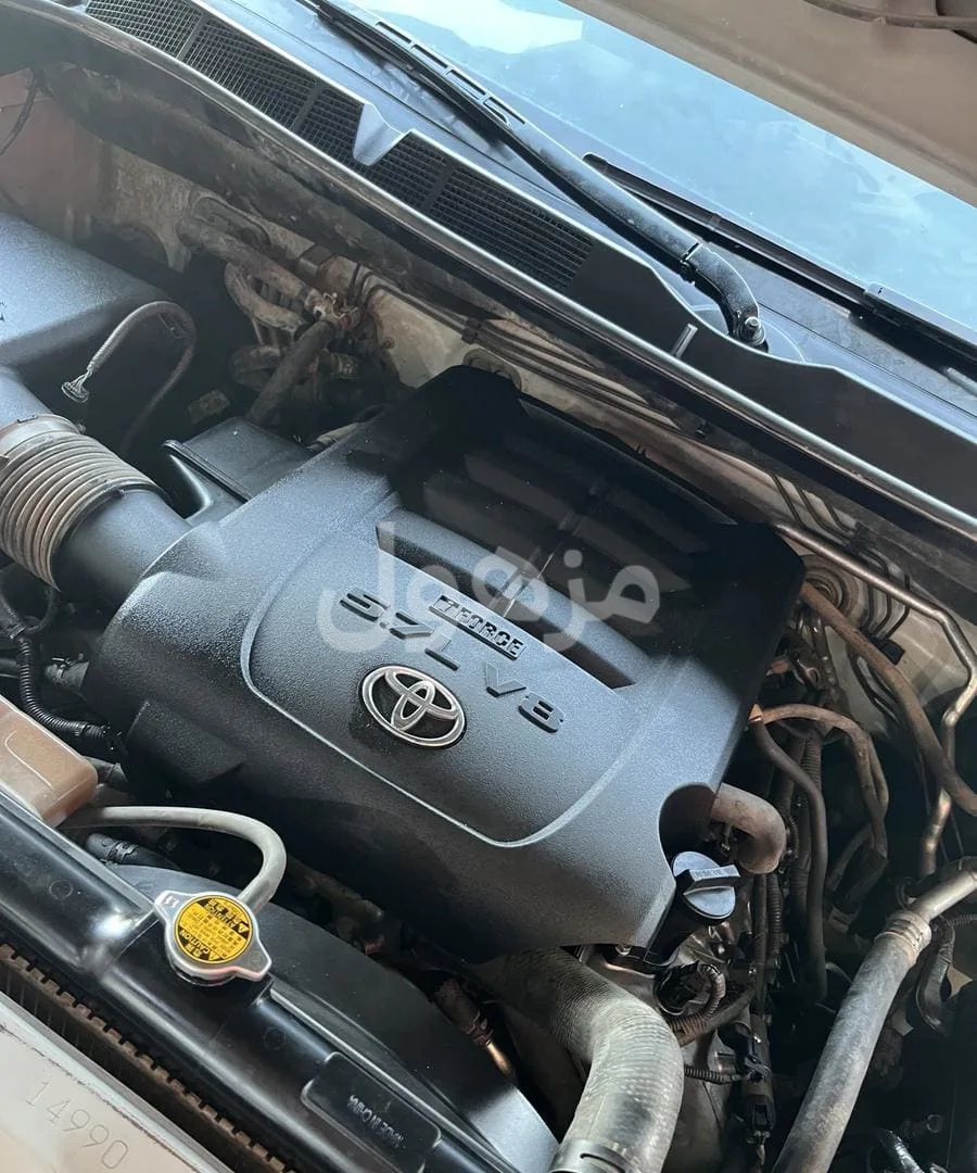 Sequoia Land Cruiser engine, one-year warranty.