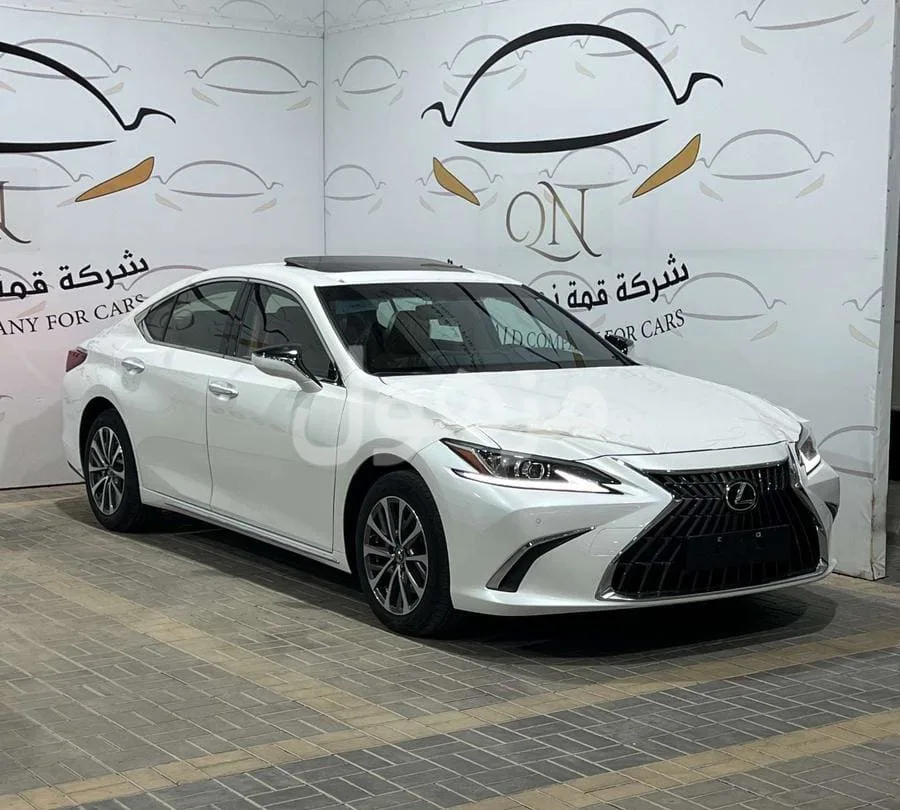 لكزس ES350 2025 جديدة تماتيك بنزين - الرياض