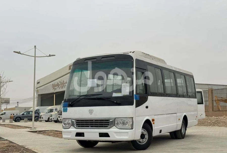 تويوتا باص تام 2026 ديزل قير عادي مكيف 29 راكب - الرياض