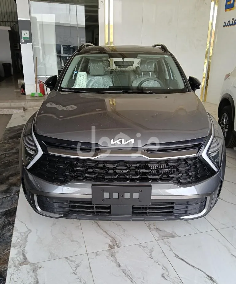 Kia Sportage 2026, Mid Option Large, 18-inch Wheels, Camera, Sensors - Riyadh