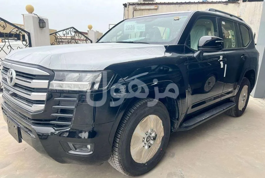 Toyota Land Cruiser 2026 GXR, Petrol, Saudi Spec, Black - Dammam