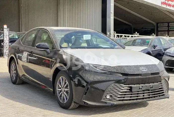 تويوتا كامري 2026 ستاندر هايبرد تماتيك - الرياض