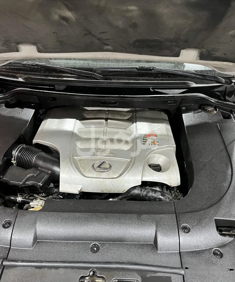 Sequoia and Lexus 570 engine