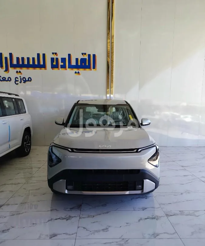 Kia Carens standard 2026 special prices for cash and financing, all colours