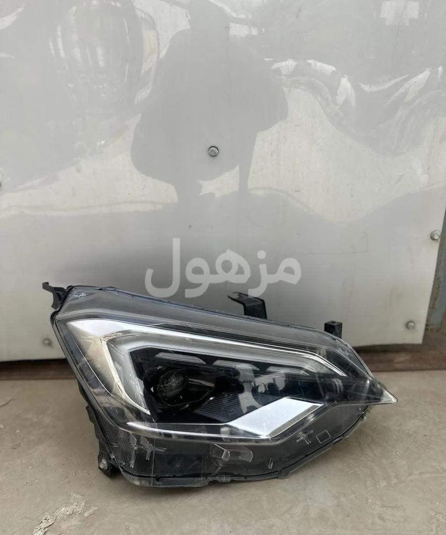 شمعه يمين ايسوزو ديماكس 2023-2024-2025