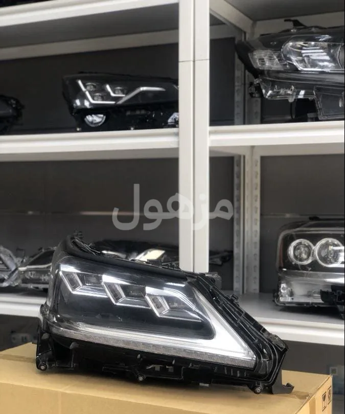 شمعه يمين LX570 لكزس اصلي وكاله 2018