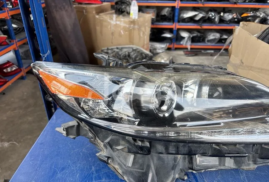 Lexus ES 350 lights 2016-2017-2018