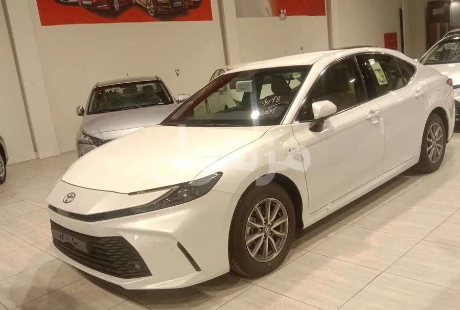 Toyota Camry 2025, Hybrid, Screen, Rear Camera - Al Khobar