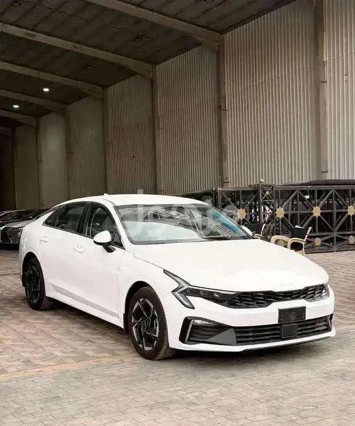 Kia K5 standard upgraded model 2026