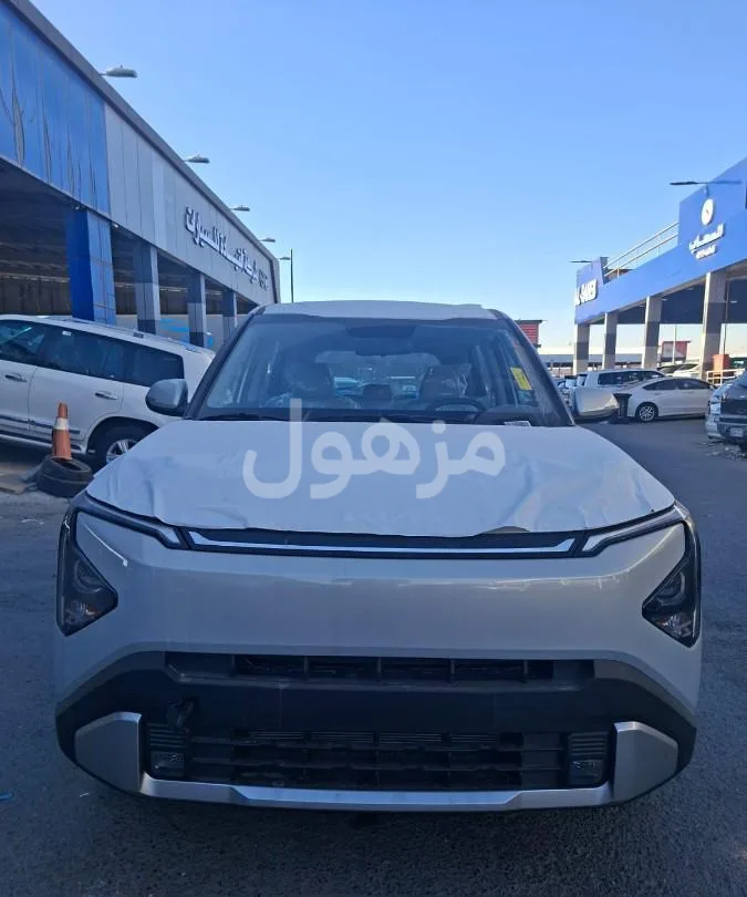 Kia Carens standard 2026 all colours at the lowest cash price