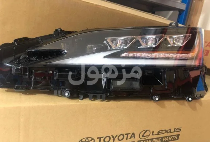 شمعه لكزس ES350 يسار ثلاث عدسات موديل 2020