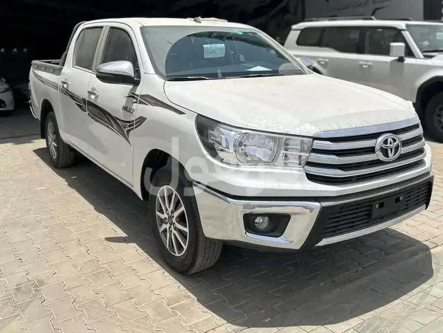 Toyota Hilux Double Cab 2026 GLX2 Petrol Without 4WD - Riyadh