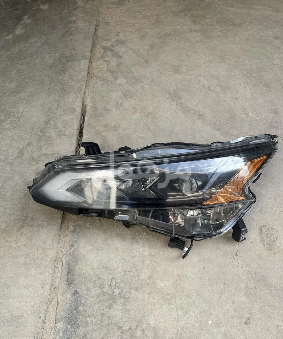 Altima light 2023-2024-2025 original from the dealer