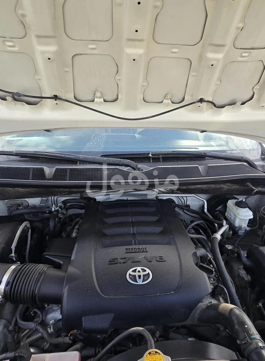 Toyota Tundra Sequoia 2009 engine