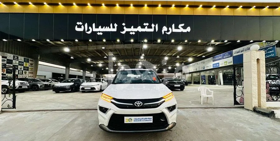 Toyota Urban Cruiser 2026 full option cash _ installments white, silver and grey