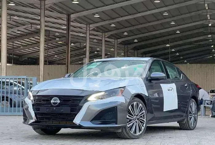 نيسان التيما 2026 نص فل شاشة 8 بوصة - جدة