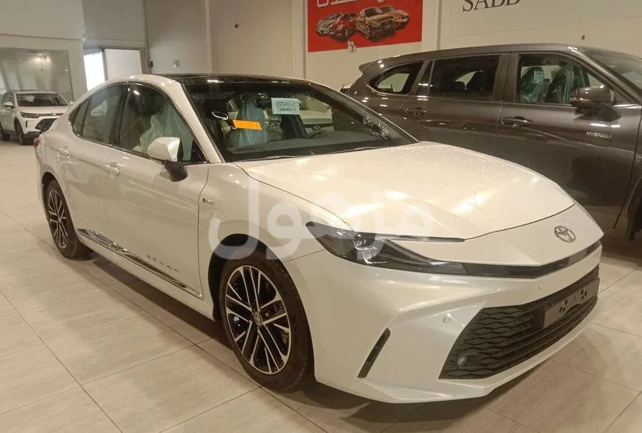 Toyota Camry LE Hybrid 2025, Front-Wheel Drive - Al Khobar