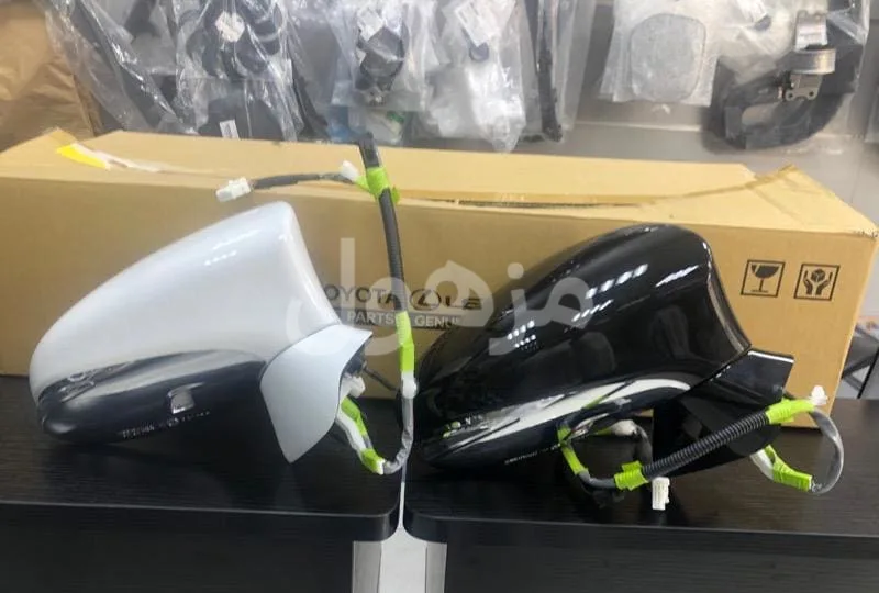 مرايه لكزس يمين 460 LS موديل 2015