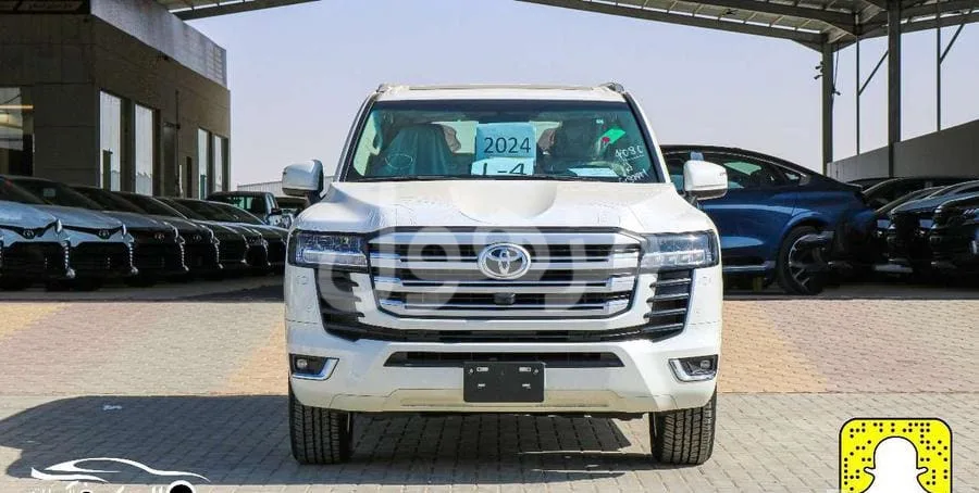 Toyota Land Cruiser 2026 GXR Rear Screens Surround Cameras - Riyadh
