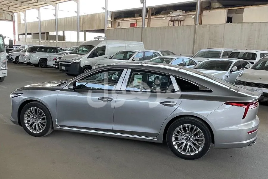 فاو بسترن B70 2025 تهوية مقاعد كاميرا خلفية بنزين - جدة