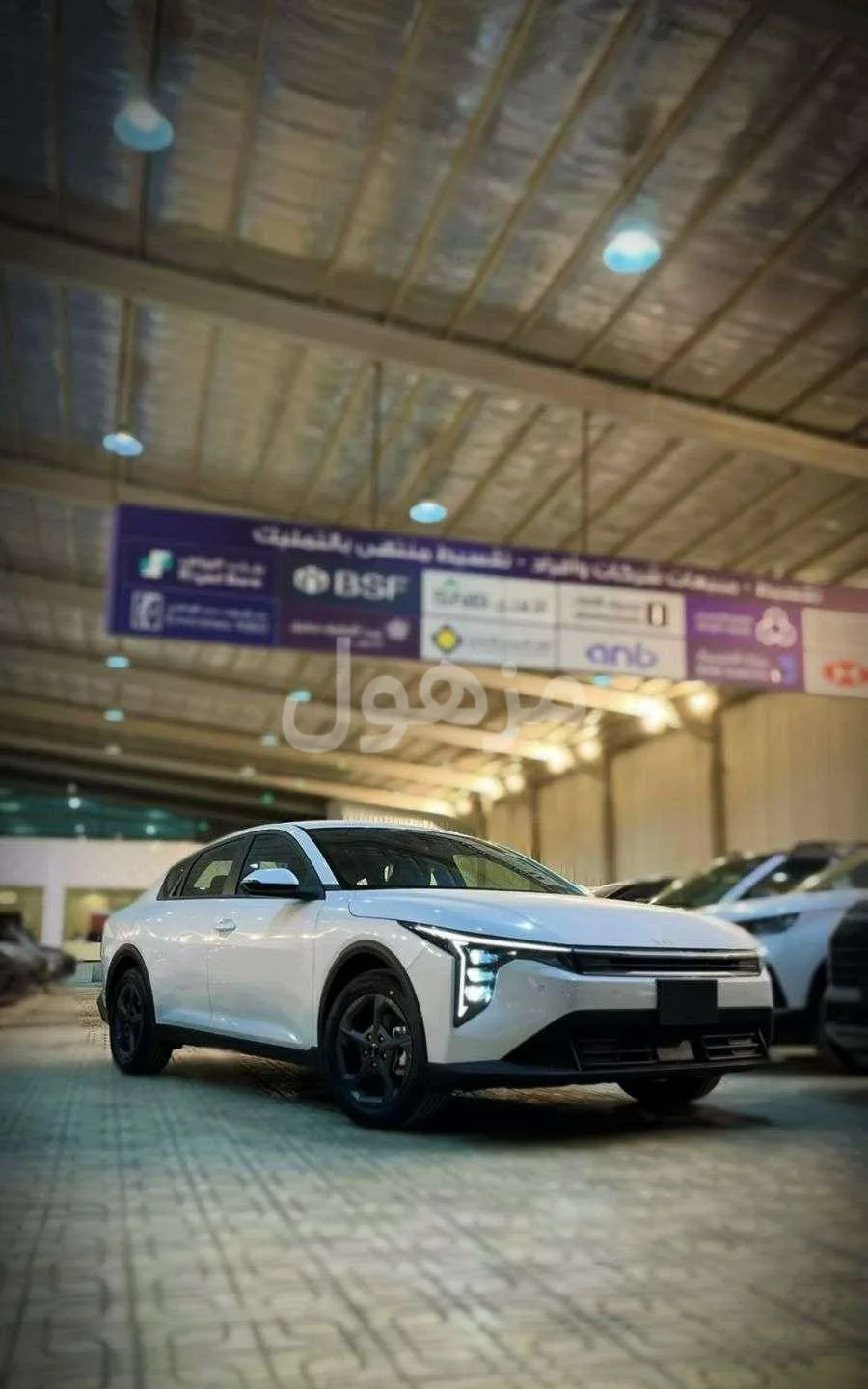 Kia K4 Standard, 2000 engine, Saudi agent.