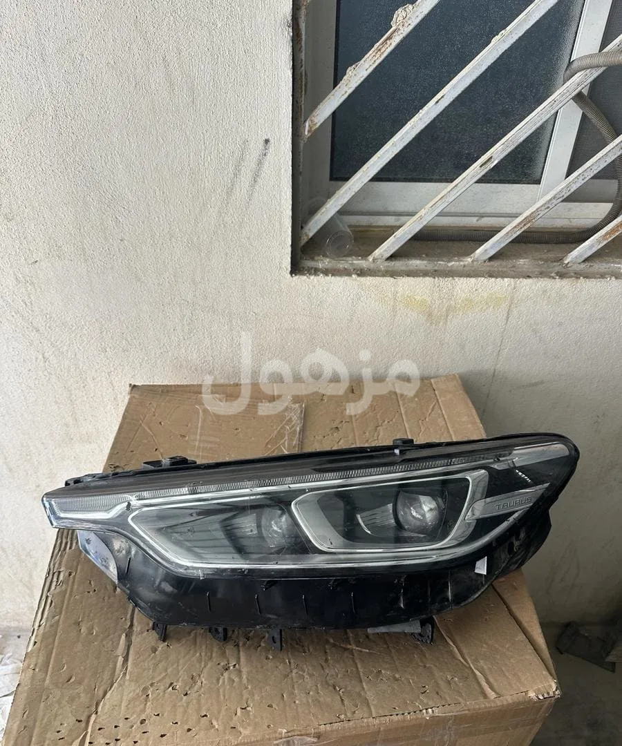 شمعه فورد تورس يسار 2021-2022-2023 اصلي وكاله