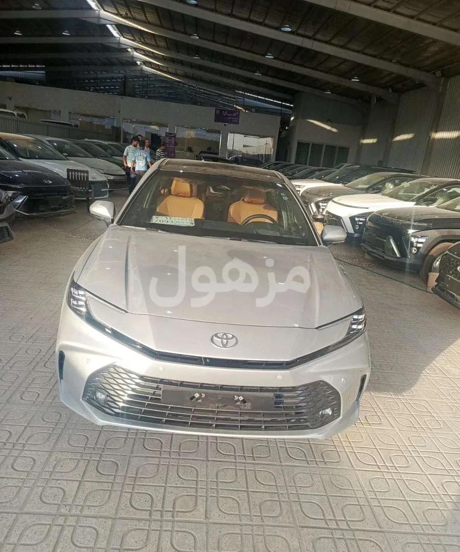 Toyota Camry Lumière 2026, Abdul Latif Import, Hybrid - Riyadh