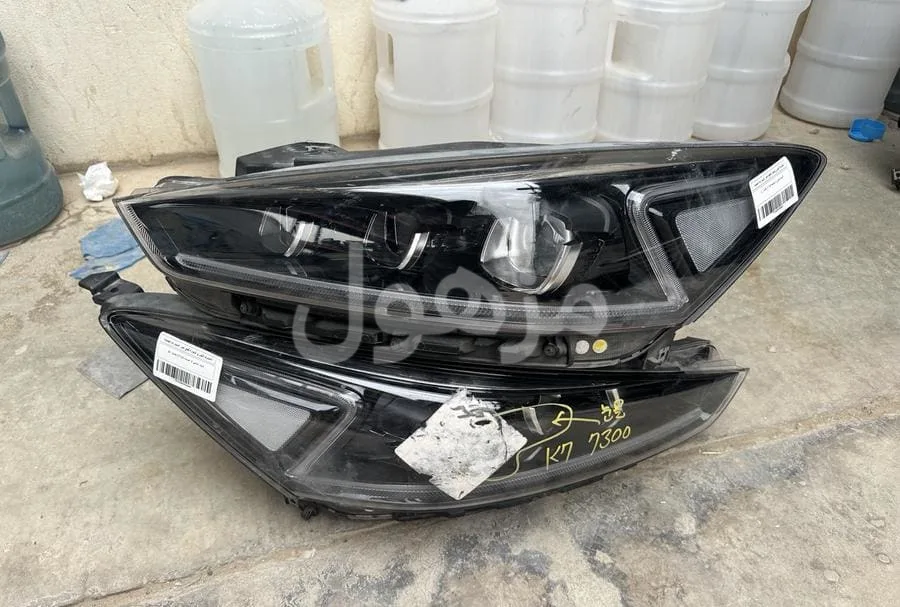Cadenza headlights, three lenses, right and left, original, 2017-2018-2019-2020