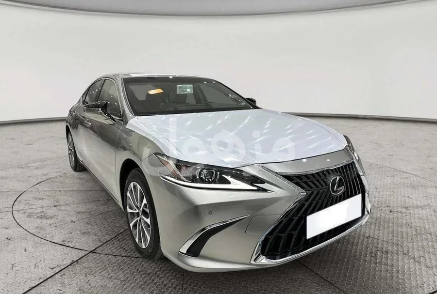 Lexus ES 2025, New, Screen and Rear Camera - Jeddah