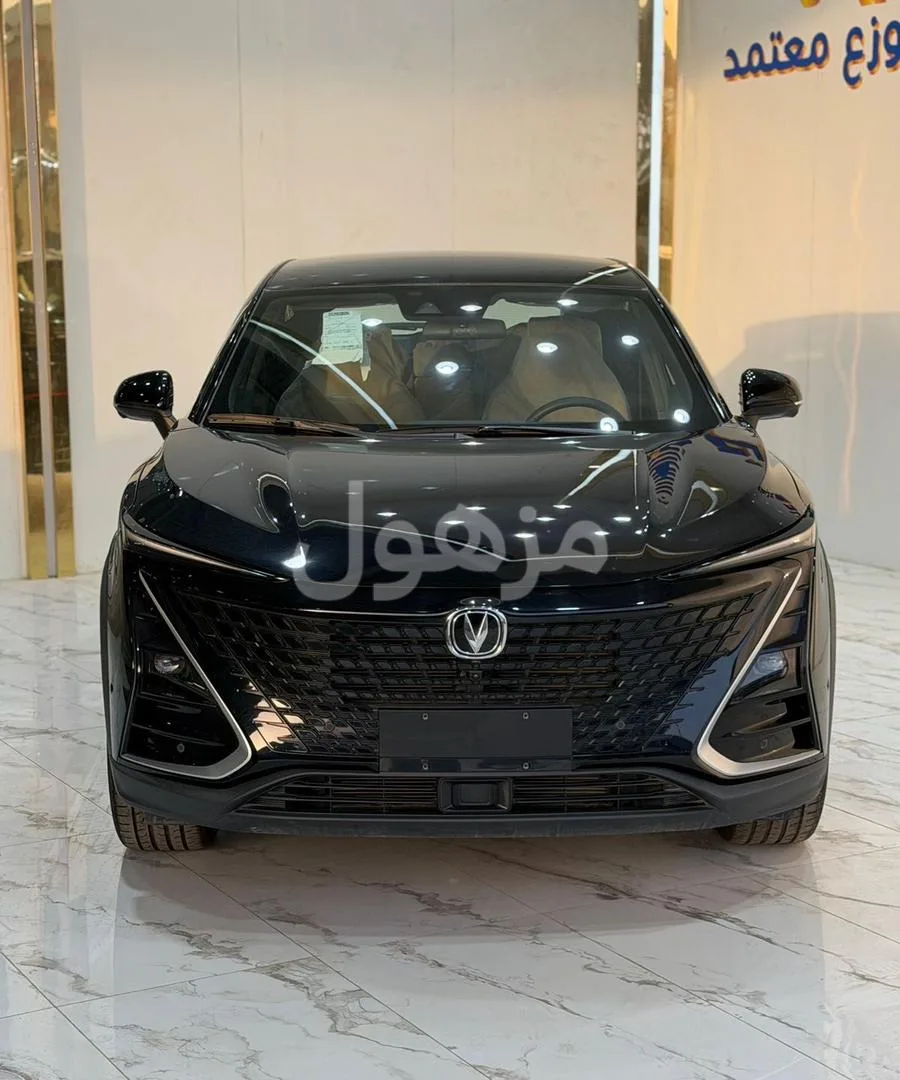 شانجان UNI-T 2023 فل كامل كاميرا 360 ومقاعد جلد - جدة