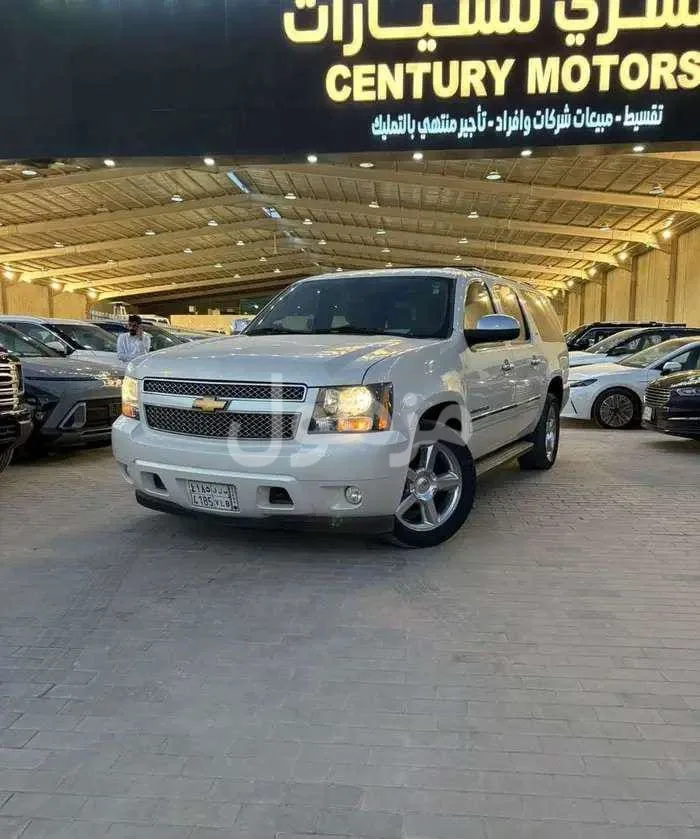 Chevrolet Suburban 2012 Full Option, Automatic - Riyadh