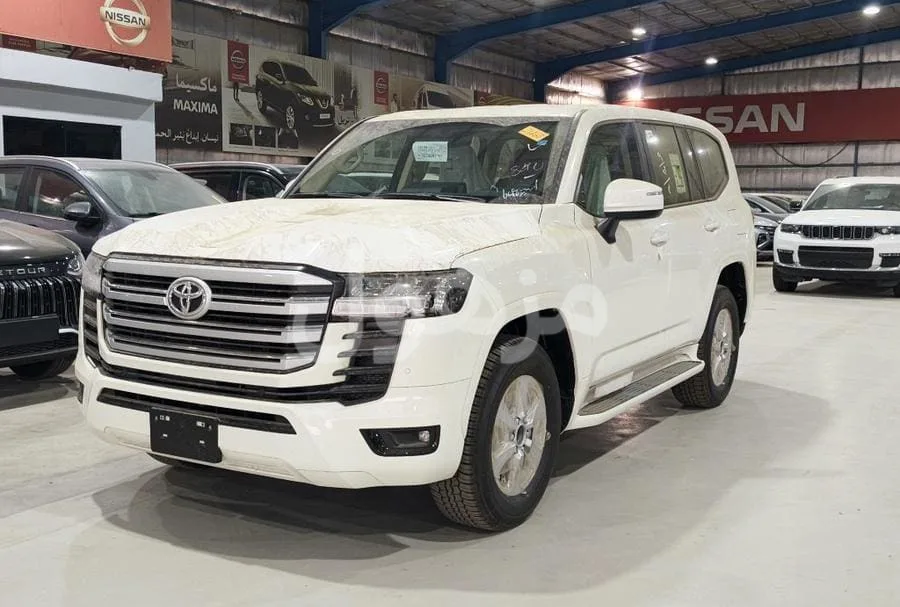 تويوتا لاندكروزر GXR 1 2026 شاشات وثلاجة وبلوتوث - الدمام
