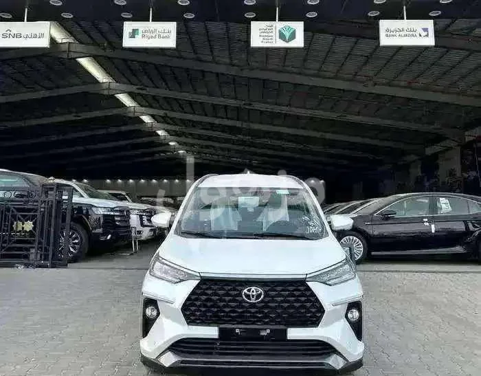 تويوتا فيلوز 2026 GLX جديد كاميرا وشاشة - الرياض