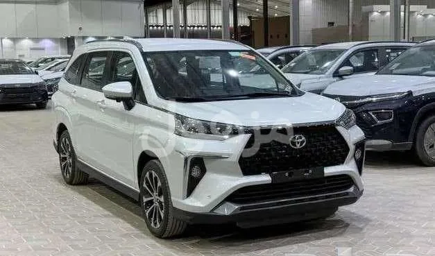تويوتا فيلوز GLX 2025 شاشة كاميرا خلفية - الخبر