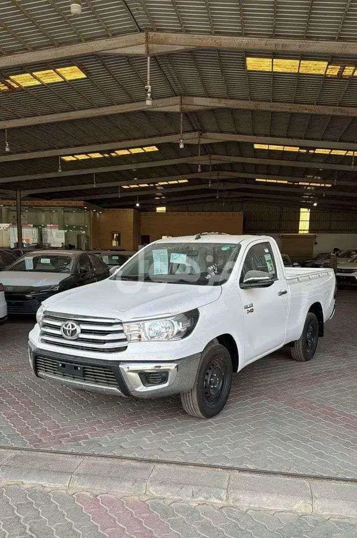 تويوتا هايلوكس غمارة 2026 ديزل قير عادي 5 سرعات - الرياض