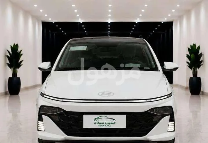 Hyundai Accent 2026 Fleet, Apple CarPlay Screen, Rear Camera - Riyadh