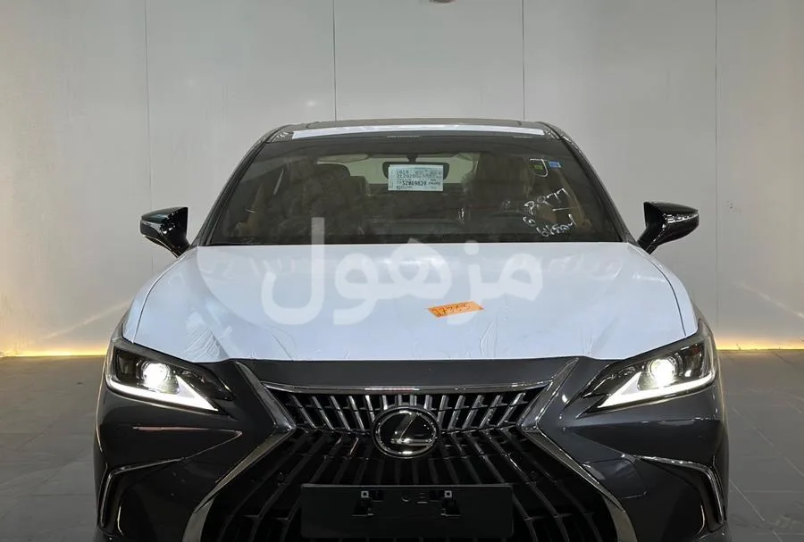 Lexus ES 2025, New, Remote Start, Rear Camera - Jeddah