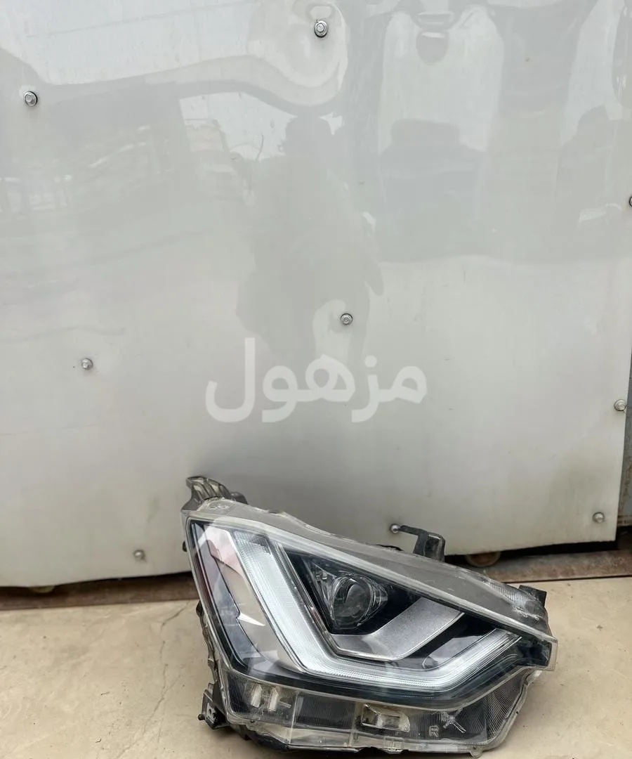 Right headlight Isuzu D-Max 2019-2020-2021-2022-2023-2024 original