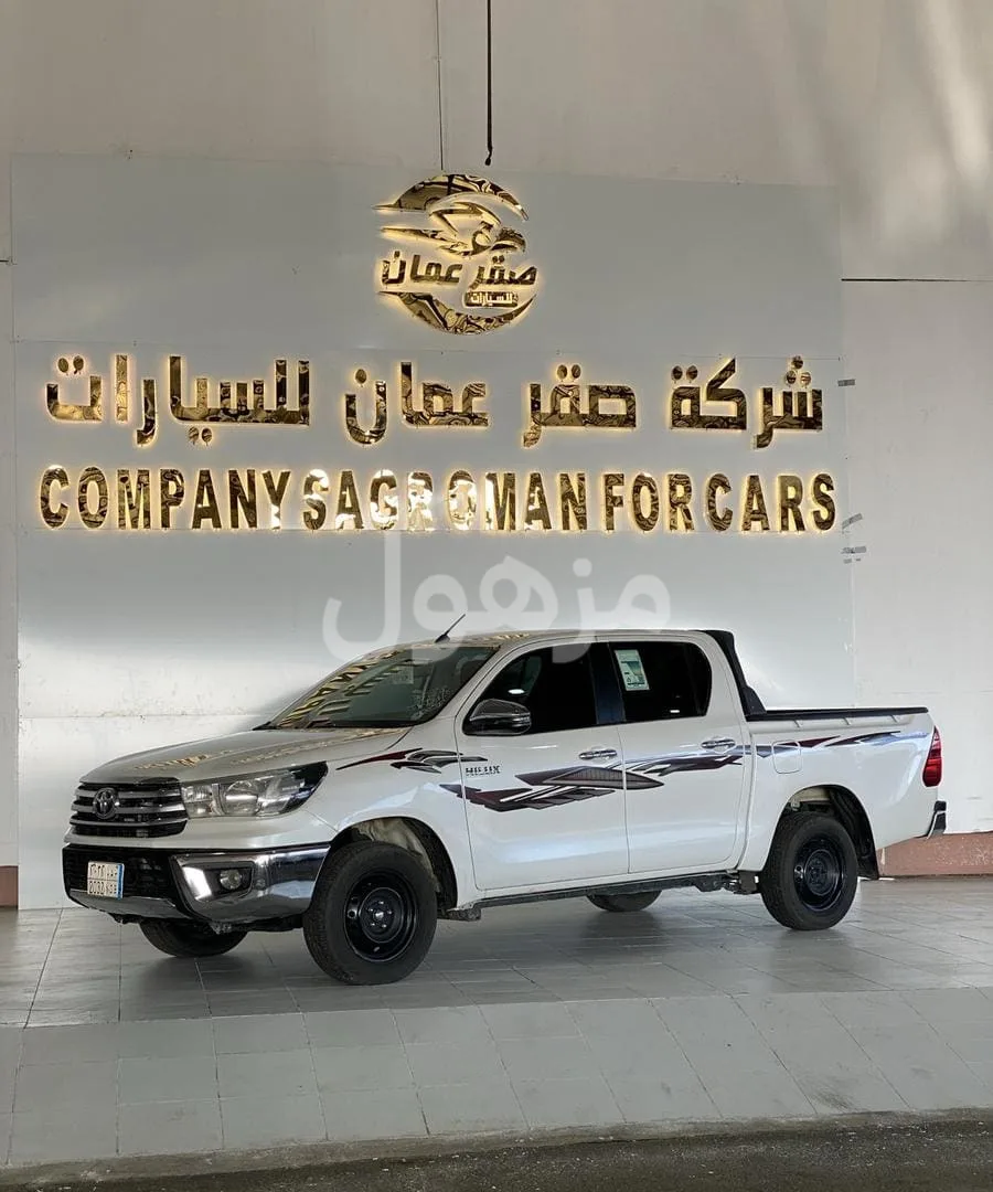 تويوتا هايلوكس 2020 جي ال اكس بنزين نظيف