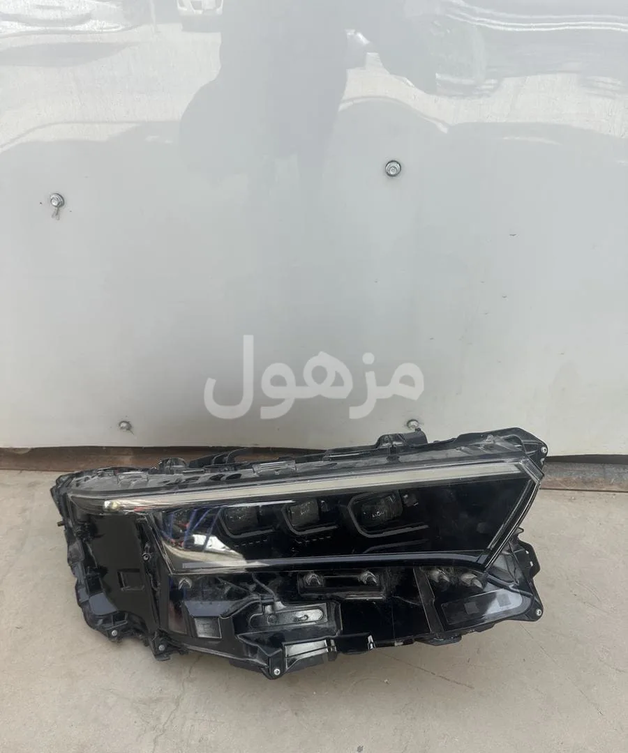 شمعة كراون يمين اصلي وكاله