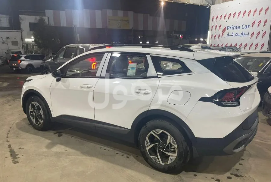 Kia Sportage 2026 Large Standard, Automatic, 17-inch Wheels - Jeddah