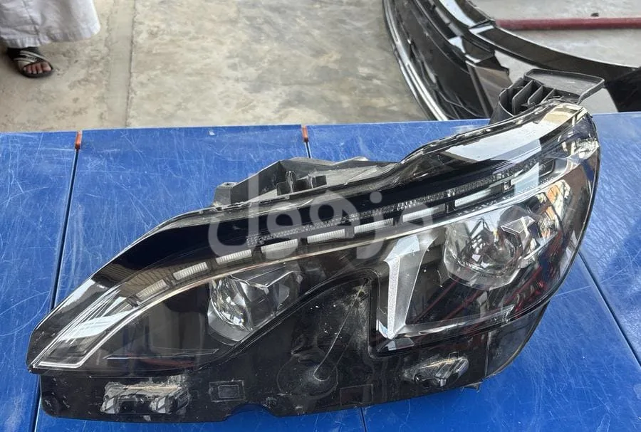 Peugeot 3008 lights model 2018-2019-2020